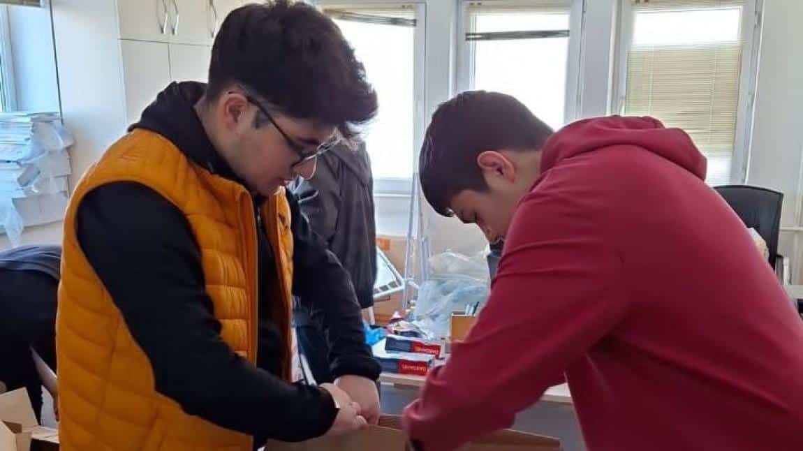 Karşıyaka Anadolu Lisesi öğrencileri değerler eğitimi Kulübü aracılığı ile Kadim değerlerine sahip çıkmaya devam ediyor